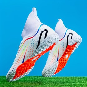 Resim Erkek Yüksek Üst Çim Futbol Ayakkabıları, Profesyonel Açık Hava Kaymaz Nefes Alabilen Bağcıklı TF Futbol Kramponları Yaz Yağmurlu Gün Eğitimi Açık Hava Yarışması için 