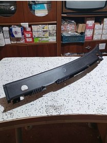 Resim 8d1819403b 01c 1995-1997 Audi A4 Sol Ön Cam Izgarası Atiparts 