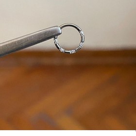 Resim 316 L Cerrahi Çelik Atom Taşlı Kıkırdak Piercingi Rook Orbital Helix Septum Piercing Gümüş - Mor 