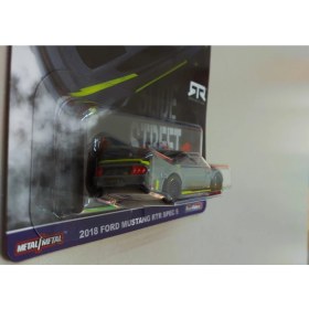 Resim Hot Wheels Premium Slide Street 2 2018 Ford Mustang Rtr Spec 5 Model Araba 
