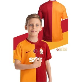 Resim Galatasaray Lisanslı 23-24 Sezonu Sarı Kırmızı 5 Yıldızlı Çocuk Forma + Şal Kaşkol Set Hediyelik Ahşap Kutulu Sarı - Kırmızı 