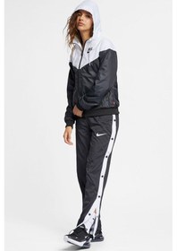 Resim Nike Ar3092-010 Windrunner Kapüşonlu Kadın Mont-7472 Siyah 