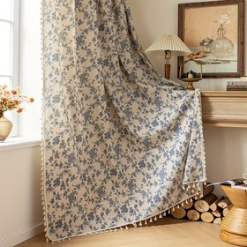 Resim 1 adet Şık Vintage Mavi Gül Baskılı Perde, 2D Düz Baskı ile Püsküller, Çubuk Cebi Tasarımı, Delme Gerektirmeyen Yarım Karartma Mutfak Perdesi, Ülke Çiftliği Ev Dekoru için Uygun, Yatak Odası, Çalışma Odası, Oturma Odası, Yemek Odası, Kafe, Koruma, Veranda ve Bay Pencere Dekorasyonu, Tüm Mevsim Kullanımı 