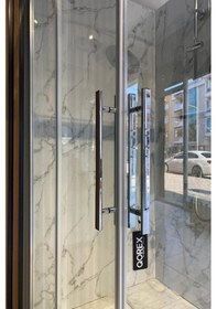 Resim Yükseklik 200 Cm - Gümüş - 6 Mm Temperli Şeffaf Cam Duşakabin Özel Seri Büyük Kulp Diğer 