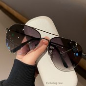 Resim Kadınlar ve Erkekler için Klasik Oval Metal Çerçeve Moda Gözlükler, Reçine Lensler, Dekoratif Metal Detaylar ve Koruyucu Kılıflar - Günlük Moda için Şık Aksesuar 