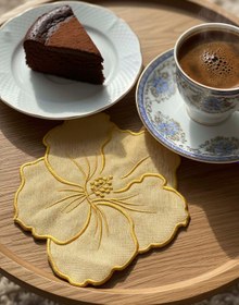 Resim Çiçek Desenli Nakışlı Sarı 4'lü Sunumluk Peçete, Kokteyl Peçetesi, Kahve Yanı Sunumluk, Bardak Altlığı 