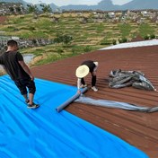 Resim 50*1000cm Çatı Endüstriyel Su Geçirmez Bant, Metal Çatı Su Geçirmez Malzeme, Büyük Alan Metal Yüzeyler, Çatılar, Demir Levhalar için Uygun, Su Sızıntılarını ve Paslanmayı Önler 