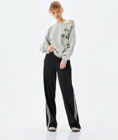 Resim Şardonlu Omzu Açık Kayık Yaka Baskılı Oversize Sweatshirt 