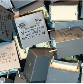 Resim R474ı31000001m 100nf 440vac 15 20% R.47 Kemet Polyester Kondansatör 40 Adet 