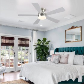 Resim Aydınlatmalı ve Uzaktan Kumandalı 116 cm Tavan Vantilatörü, App Kontrollü 