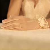 Resim Şampanya Fiyonklu Şık Beyaz Dantel Gelin Eldivenleri - Resmi Elbiseler ve Özel Günler için Yüksek Esneklikte Kısa Düğün Eldivenleri, Nedime Hediyeleri 