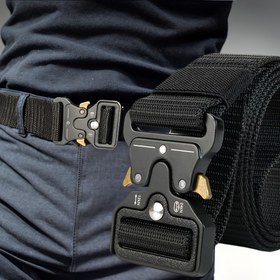 Resim Erkek Taktik Kemer, Hızlı Çıkarılabilir Toka ile - Dayanıklı Siyah Polyester, Günlük ve Dış Mekan Kullanımı için Ayarlanabilir Askı, Mükemmel Noel veya Şükran Günü Hediyesi, Günlük Tarz, Güvenli Toka Tasarımı 