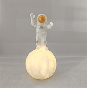 Resim BİG STORE Astronot Şekilli Gece ve Masa Lambası 