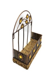 Resim abnturk Ev Kapı Önü Gazetelik Piriç Maddeden Yapılmış Raf Ölçüsü 31x10cm Net Yükseklik 27cm 