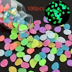 Resim 100 adet Karanlıkta Parlayan Çakıl Taşları - Akvaryumlar, Balık Tankları ve Bahçe Yolları için Canlı Çok Renkli Yapay Luminous Taşlar, Reçine Malzeme, Çağdaş Tarz 