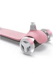 Resim Pembe Işıklı 3 Tekerlekli Çocuk Scooter, Güvenli ve Eğlenceli 