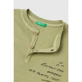 Resim United Colors Of Benetton Erkek Çocuk Haki Baskı Detaylı Düğmeli Yuvarlak Yaka T-Shirt 6-14 Yaş 