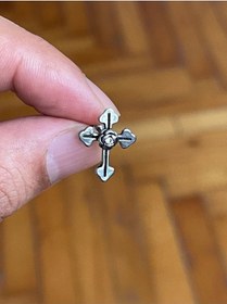 Resim 316 Cerrahi Çelik Tragus Helix Kıkırdak Conch Minimal Tek Taşlı Haç Piercing Gümüş 