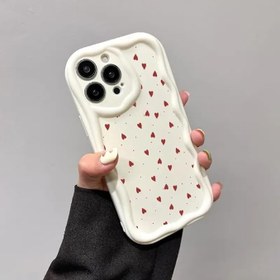 Resim Apple iPhone 15 Pro İle Uyumlu Kalplı Kılıf Dalgalı Krem Rengi 