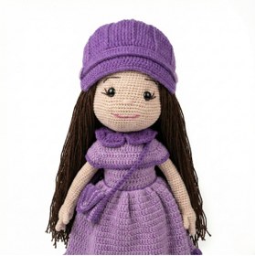 Resim Prime Sleeks El Örgüsü Amigurumi Şapkalı ve Çantalı Bebek 45 cm Mor Elbiseli Uyku Arkadaşı Oyuncak 