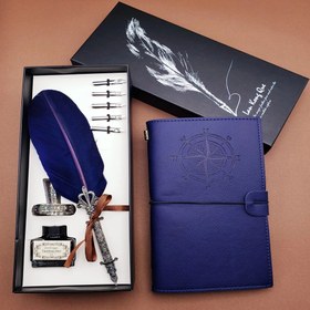 Resim Deri Defter Ve Tüylü Kalem 