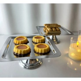 Resim 2 Adet Metalik Kare Ayaklı Kek ve Kurabiye Standı, Şık ve Dayanıklı Sunum Aracı 