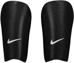 Resim Nike SP2162-010 NK J GUARD-CE Futbol Tekmelik 