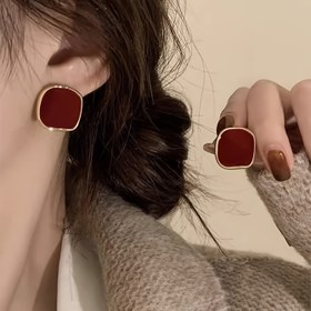 Resim Kadınlar için Vintage Esintili Kare Çivi Küpeler - Çok Yönlü & Şık, Günlük Kullanım veya Partiler için Mükemmel, Trend Küpeler 