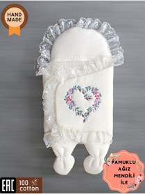 Resim Tomuycuk Kapitone Kız Bebek Ayaklı Dış Kundak - Dantelli & Çiçek Nakışlı Uyku Tulumu & Hastane Çıkışı 