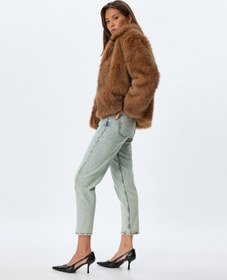 Resim Koton Mom Fit Kot Pantolon Standart Bel Yırtmaç Detaylı Düğmeli Cepli Pamuklu - Mom Fit Jeans Bleach 5wal40060md Açık Mavi 