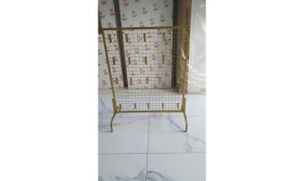 Resim Md Vitrin Dekorasyon Ayaklı Tel Pano 80X100 cm Gold Renk 4x4 Sk Telli 20 Adet 15 cm Kanca Dahil 