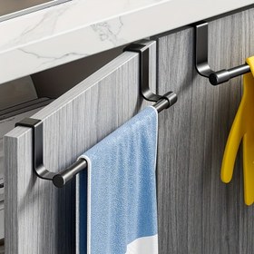 Resim 1 Adet Mutfak Dolabı Kapısı Tek Çubuklu Havlu Askısı & Bez Tutucu. Delme gerektirmez, arka montajlı mutfak dolabı kapısına uygun, el havlusu, bez ve eldivenler için ideal, duş askısı olarak da kullanılabilir, kolay erişilebilir ve yer tasarrufu sağlar 