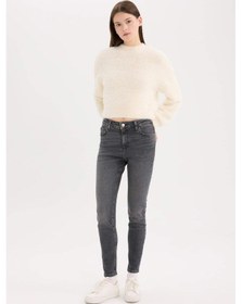 Resim DeFacto Skinny Fit Yüksek Bel Düz Paça Uzun Jean Görünümlü Yıkamalı Pantolon D5047AX24CWNM36 