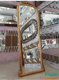 Resim Matmazel Model Varaklı Ayaklı Boy Aynası Altın 