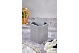 Resim Çizgili Kare Kapaklı Klikli Çöp Kovası, Banyo ve Mutfak Için Gri Renkli 