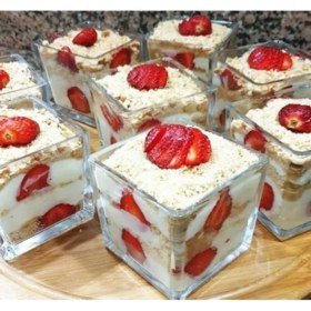 Resim altabi Cam Kase Magnolya Kasesi Kare Kase Takımı 6 Lı 