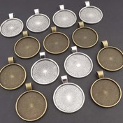 Resim DIY Fotoğraf Takı Yapımı Aksesuarları için Kabartmalı Boş Tabanlı 25 Adet Alaşımlı Malzeme Basit Beyaz Temel Yuvarlak İç Çerçeve Kolye Tepsisi Seti, 2.5 cm 