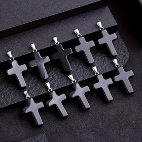 Resim 15 Adet Siyah Sentetik Yapay Taşlı Haç Kolye Uçları - Parlak Bitişli Dayanıklı Takı Süsleri Noel, Paskalya, Sevgililer Günü Hediyeleri için - Erkekler & Kadınlar için Üniseks Dini Sembol Aksesuarları, Şık Charm Tasarımı, Metalik Askılar 