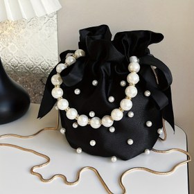 Resim Kadınlar için şık siyah naylon omuz çantası, altın tonlu inci zincir askılı, bağcıklı ve süslemeli - Kadınlar için çok yönlü omuz veya el çantası, şık aksesuar, dayanıklı naylon çanta 