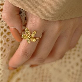 Resim 1 Şık ve Benzersiz Çiçek Desenli Kadın Yüzüğü - Vintage Minimalist Paslanmaz Çelik Açık Bant, Sevgililer Günü Hediyesi, Doğum Günleri & Günlük Kıyafetler İçin Mükemmel Aksesuar 