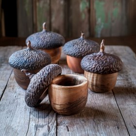 Resim 1 Adet Vintage Palamut Saklama Kavanozu - Rustik Rezinden Oyma Ev Dekoru, Çevirmeli Kapaklı Oval Çam Kozalağı Süsü, Bahçe ve Ev İçin Mükemmel, Küçük Eşyalar için İdeal, Palamut Dekorasyonu 