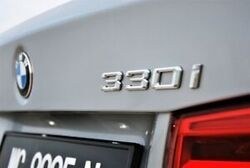 Resim 330İ Krom Bagaj Logosu (AL-33) 