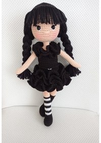 Resim Wednesday Amigurumi Örgü Oyuncak 