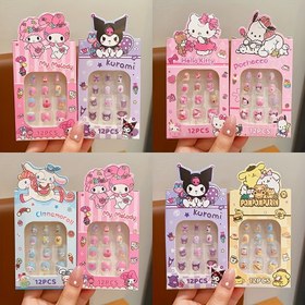 Resim 12 adet Tırnak Sanatı Çıkartması - Sevimli Karikatür Karakterler (Merhaba Kitty, for Kuromi, Melody, for Cinnamoroll, for Pochacco, for Pompompurin için) Basın Çıkartma Tırnaklar için - Doğum Günleri ve Noel Partisi Hediyeleri için Mükemmel, Şenlikli Tırnak Dekoru | Canlı Tasarım | Parlak Bitiş 