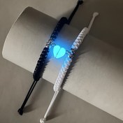 Resim 2 adet/takım Işıltılı Şeftali Kalp Konumlandırma Boncukları Çok Düğüm Çift Bileklik El Yapımı Örgülü Moda İpi 