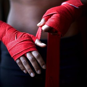 Resim 2 adet, 3 metre uzunluğunda boks el koruyucu kayışı, Muay Thai, güreş ve Sanda sporları için koruyucu bağlama 