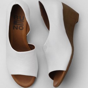 Resim Bueno Shoes Beyaz Deri Kadın Dolgu Topuklu Sandalet 01wj2410 