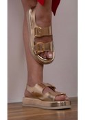 Resim Dolgu Topuklu Çift Bantlı Tokalı Kadın Sandalet Altın 