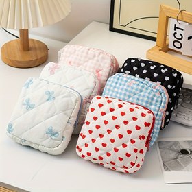 Resim Klasik Aşk Plaid Bow Hijyenik Ped Depolama Çantası, Çok Fonksiyonlu Kablolu Kulaklık, Şarj Cihazı Depolama, Kozmetik Seyahat Çantası, Cilt Bakım Çantası, Kadın Makyaj Çantası, Şeker, Hemşireler, Kadın Öğrenciler, Tatil Hediyesi 