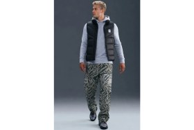 Resim Nike Air Max Storm Fit Men's Windrunner Gi Black Waistcoat Spor Yelek Siyah 